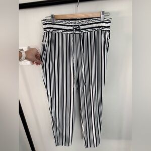 Zara White and Navy Blue Striped Pants